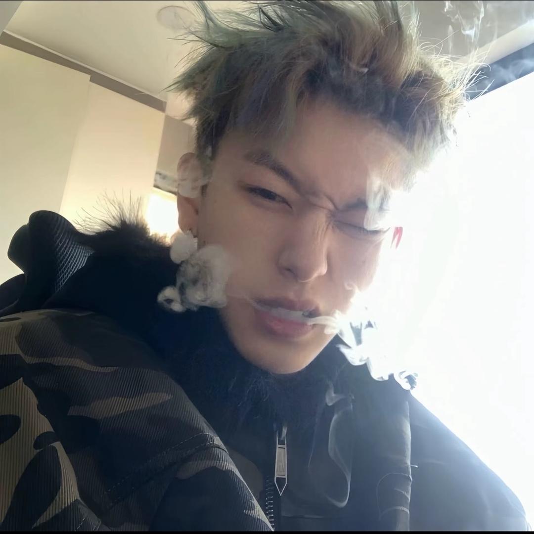 李晏彬