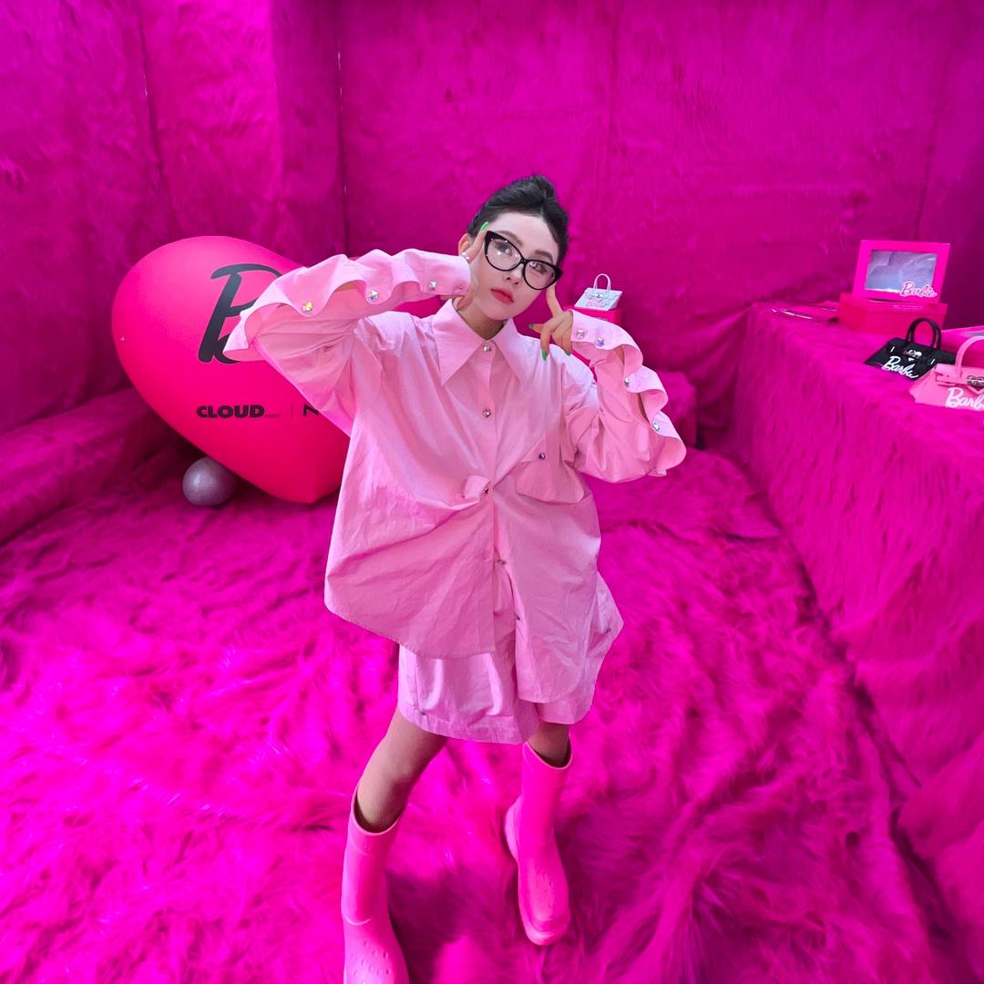 YRNX伊然納暄服饰
