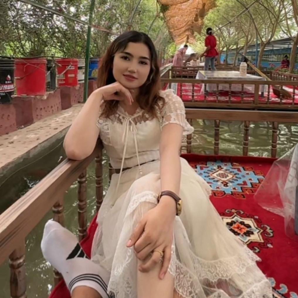 NaDiRa  👨‍👩‍👧‍👧