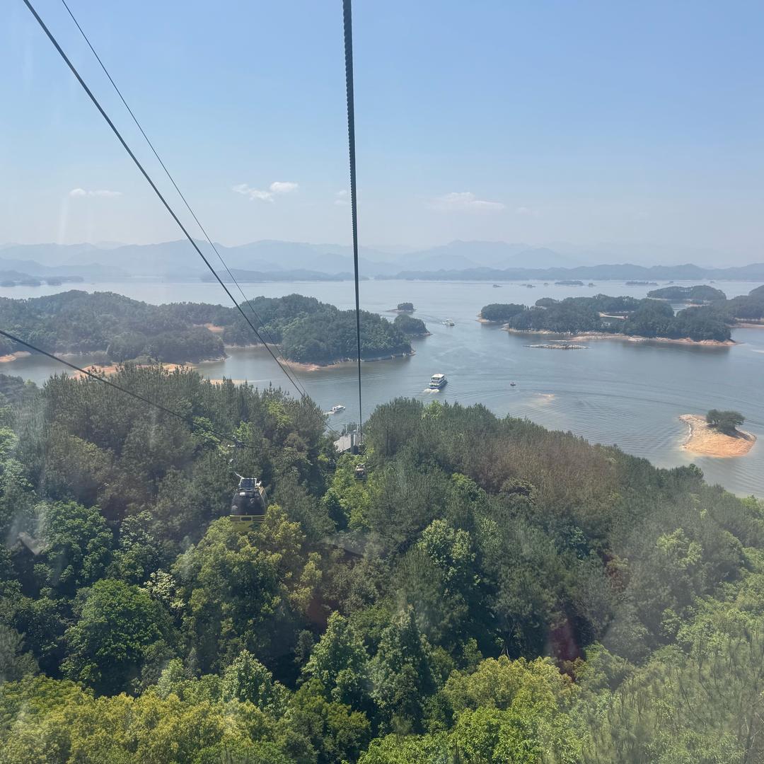 心中一座坟