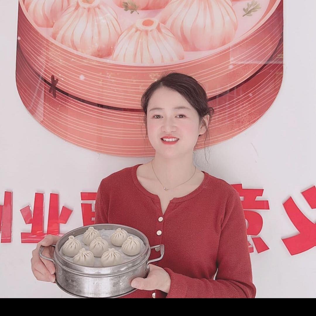 汤包艳子