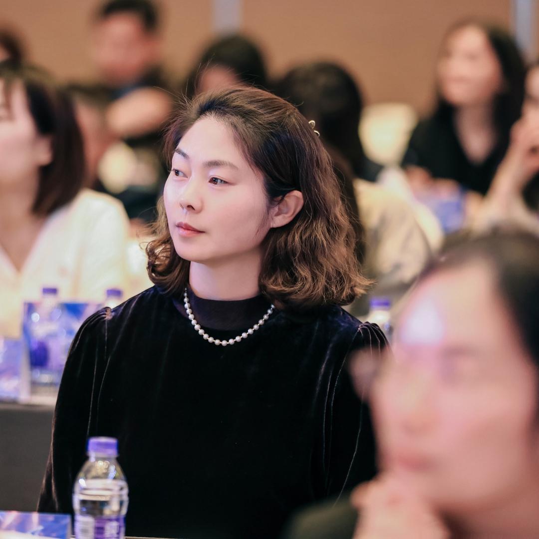 绿茹（阿刚姐姐）