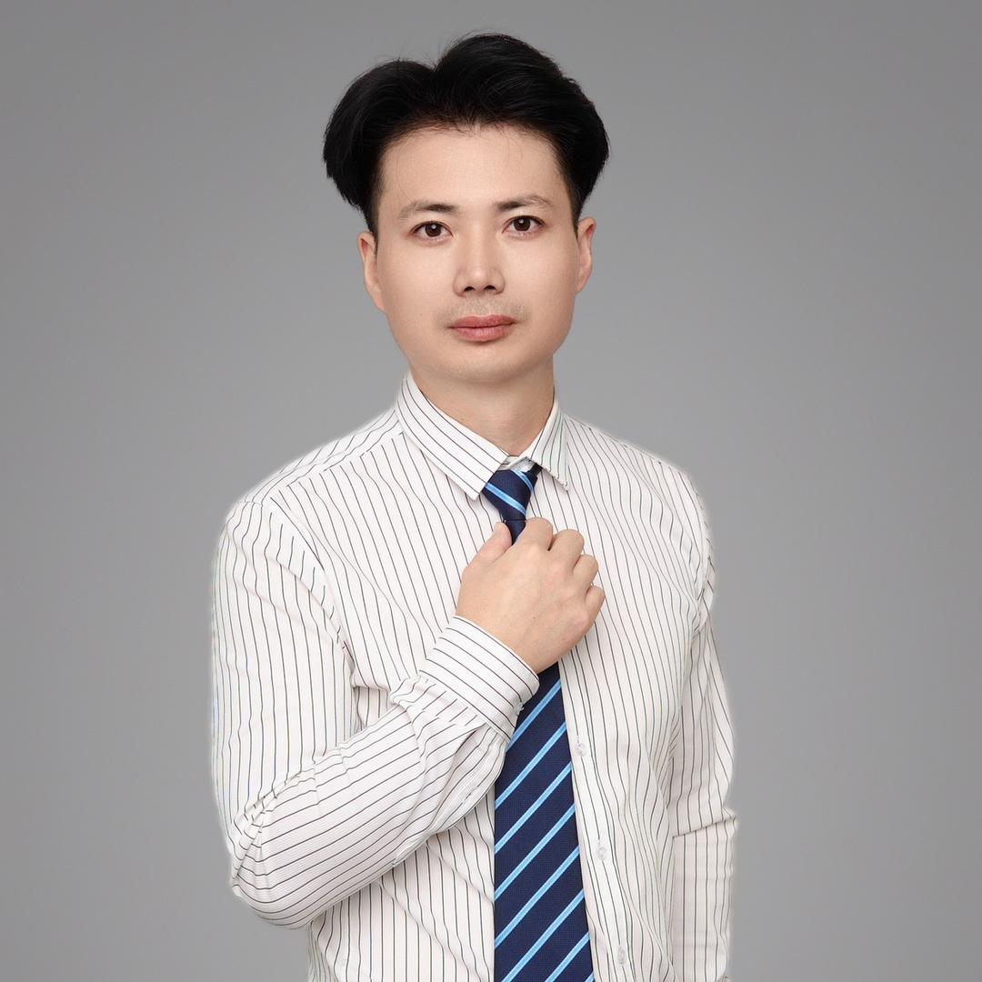 设计师明华