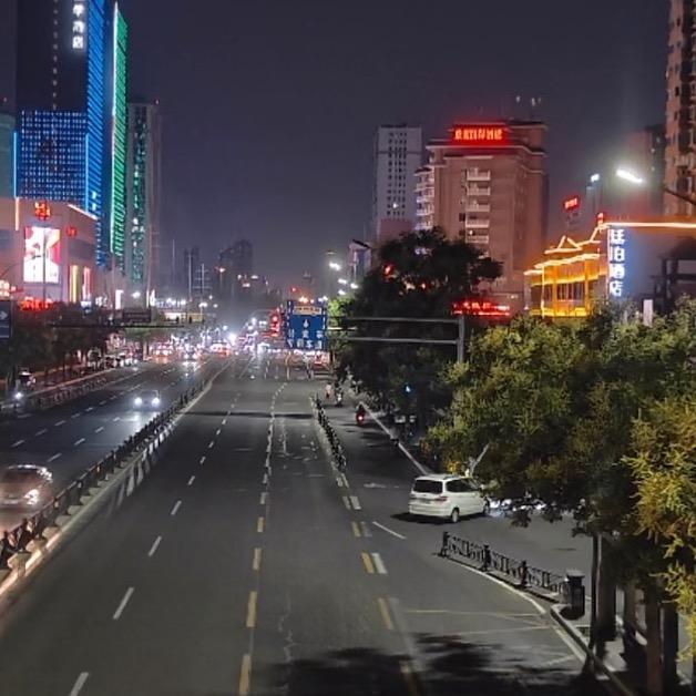 独守空城旧梦人