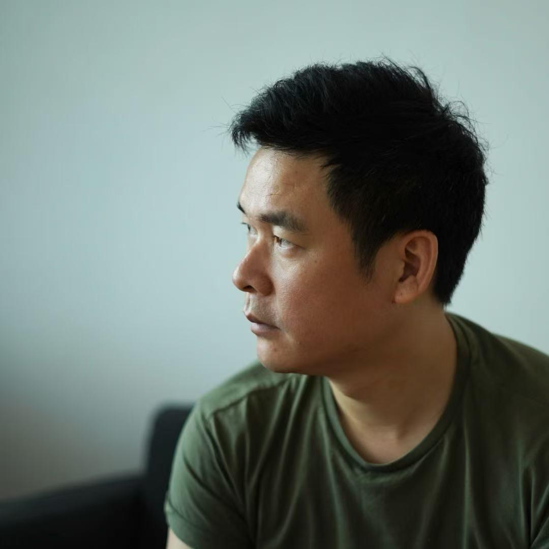 工业设计师老严