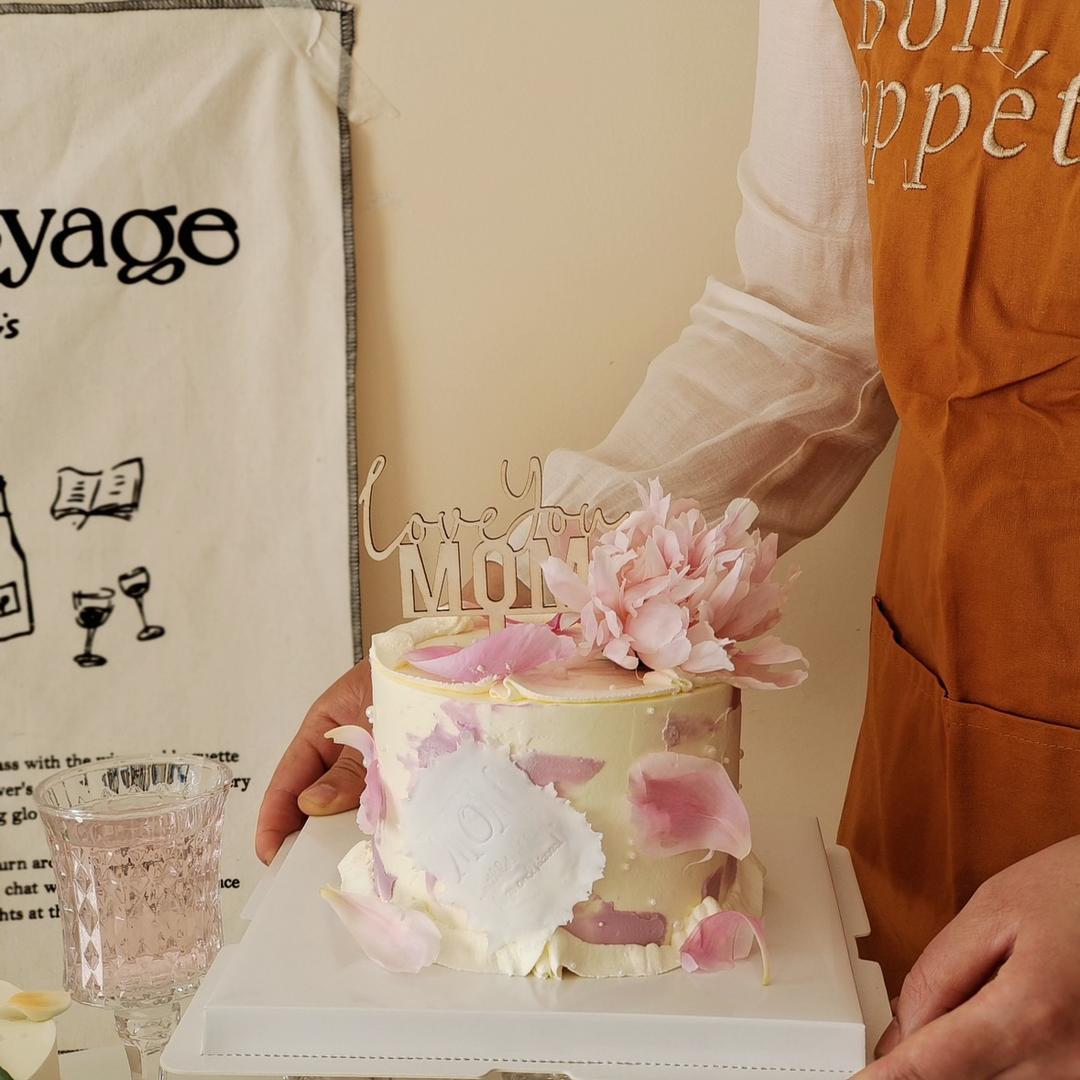 做蛋糕超棒的蜜朵