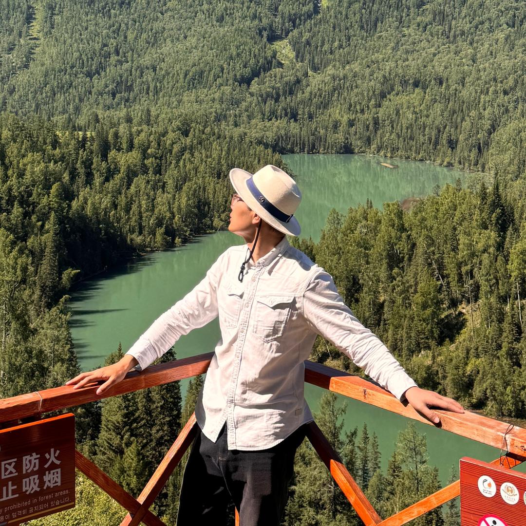 新疆摄影领队-诺亚