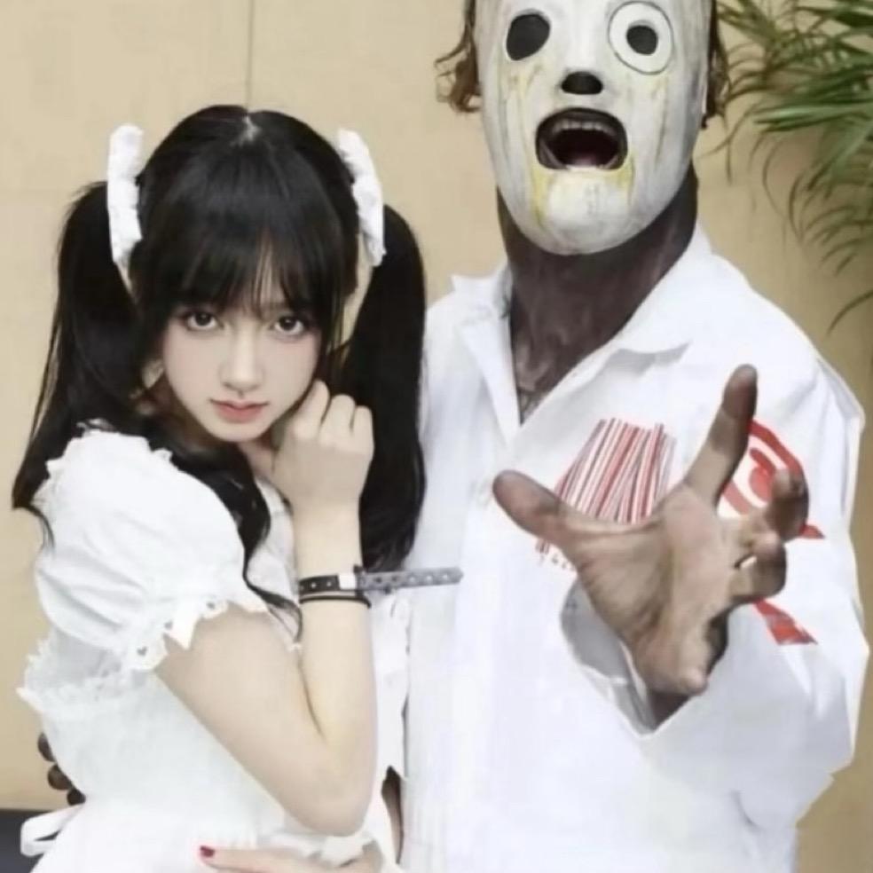 提爱抚家族老婆奴