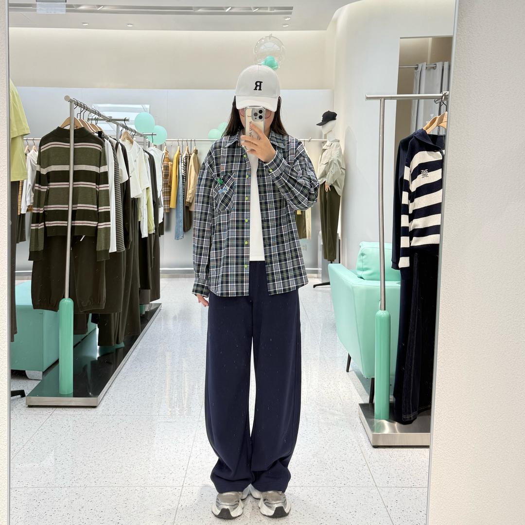品牌女装专柜