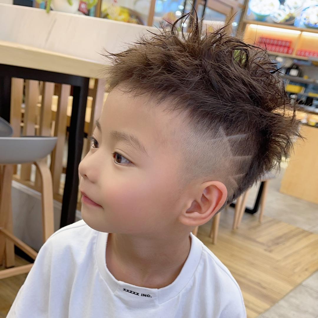 小王羽绒服吖