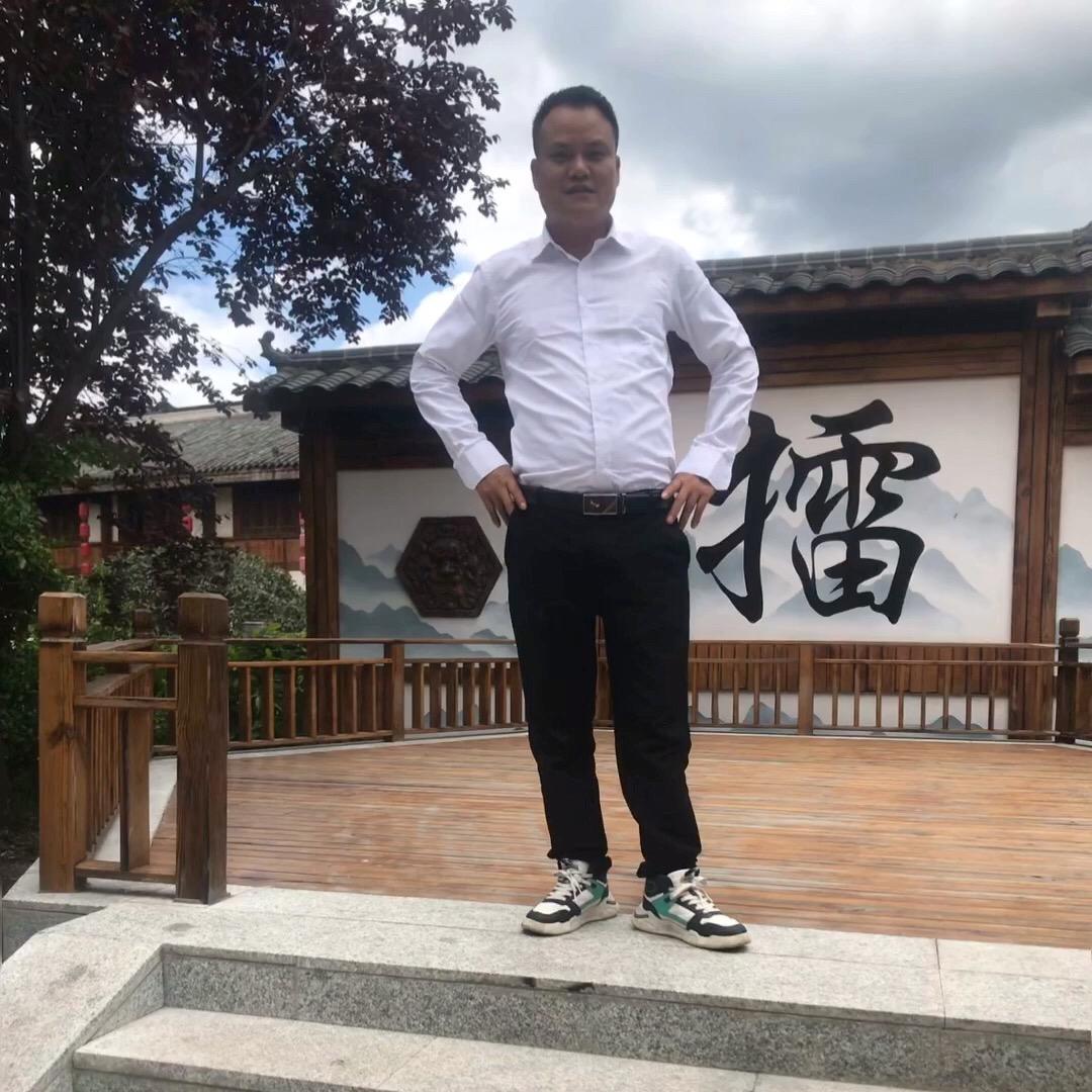 A阿抖