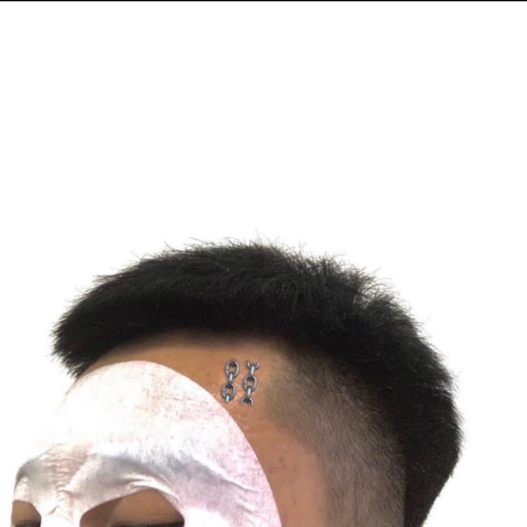 吴沛峥.