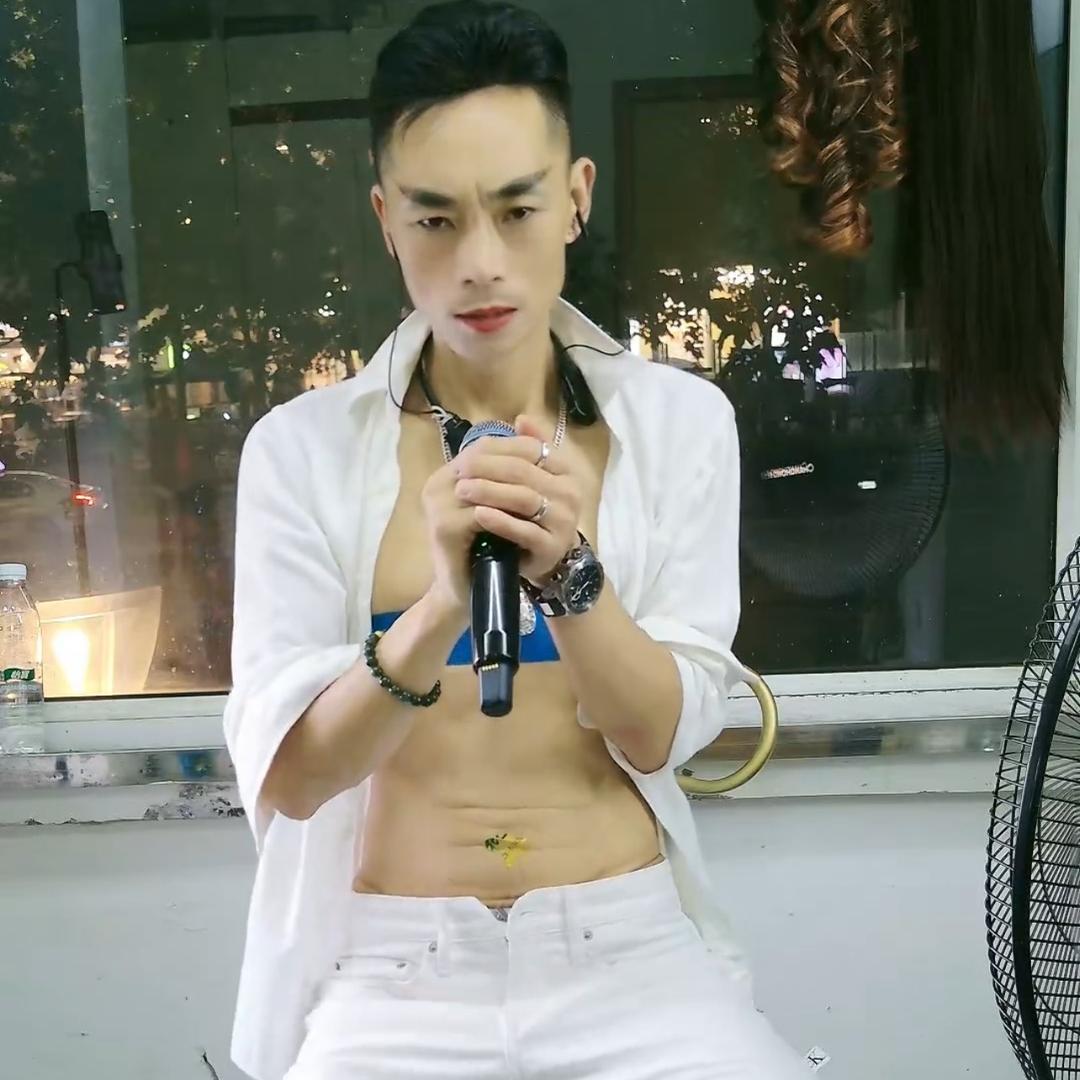 烟嗓哥🎤