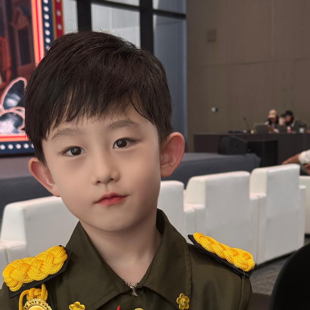 leon. 王子昂