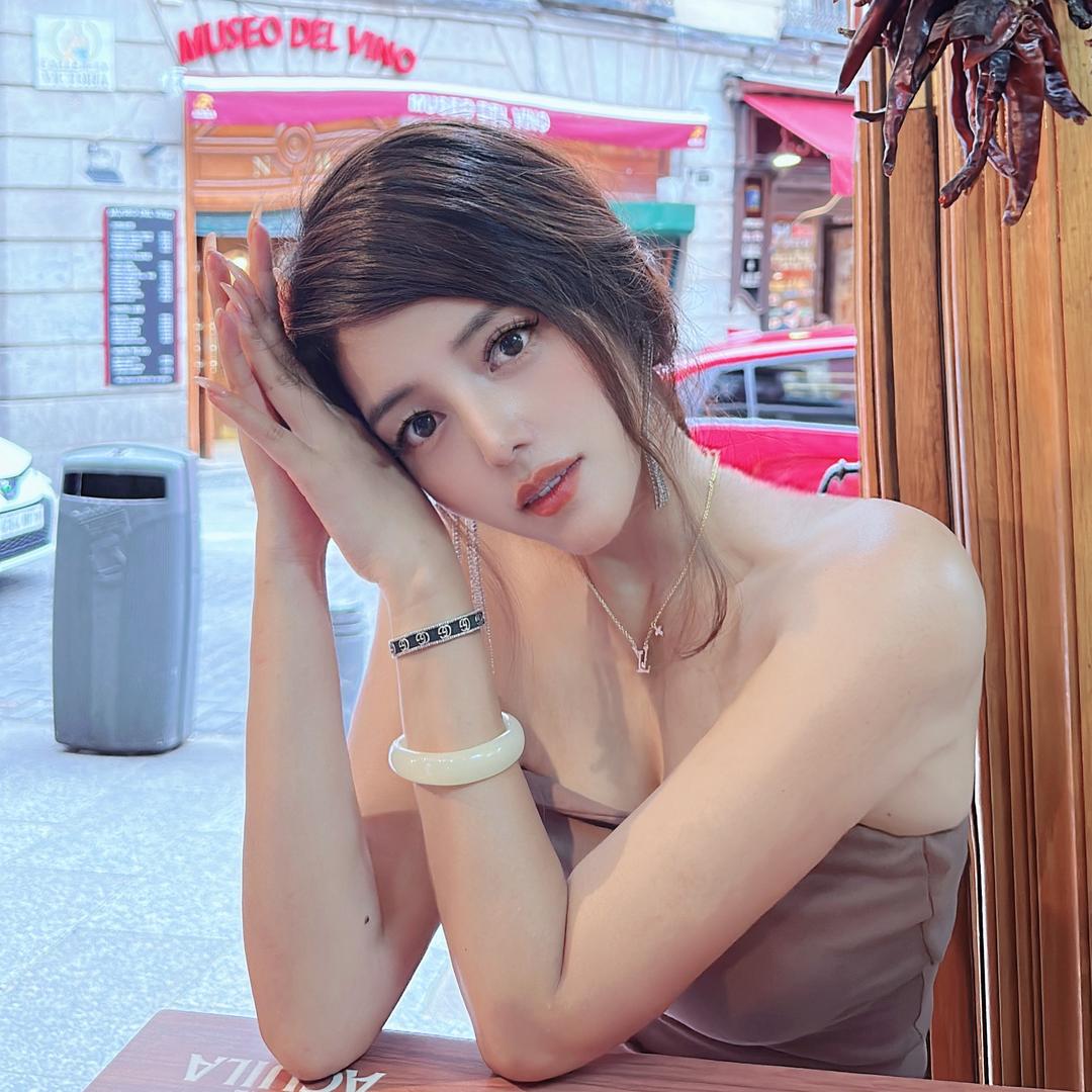 Grace妍妍（爱情心理学)