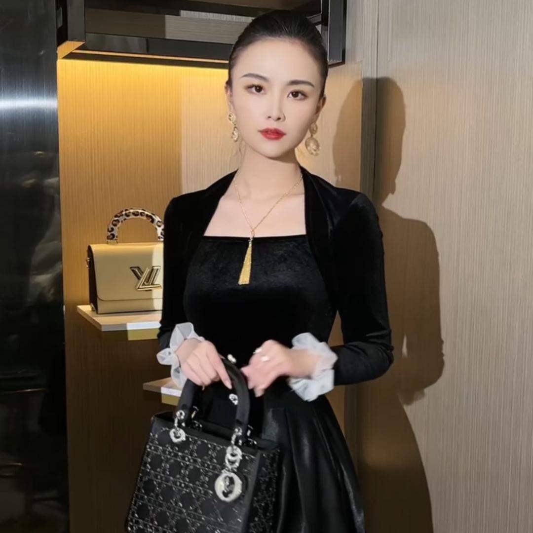 广州DY原创服饰