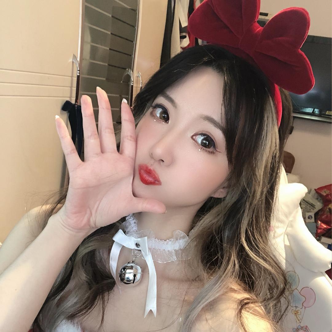 叶叶吃饱饱