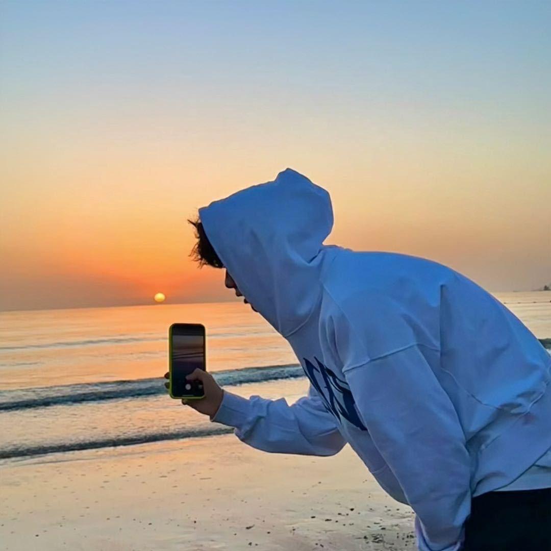 @余辉🎧