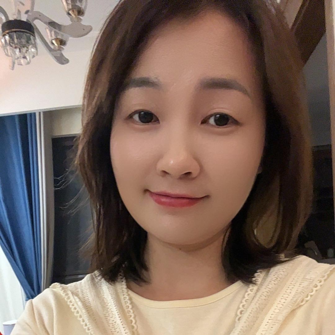 杂货铺民宿老板娘