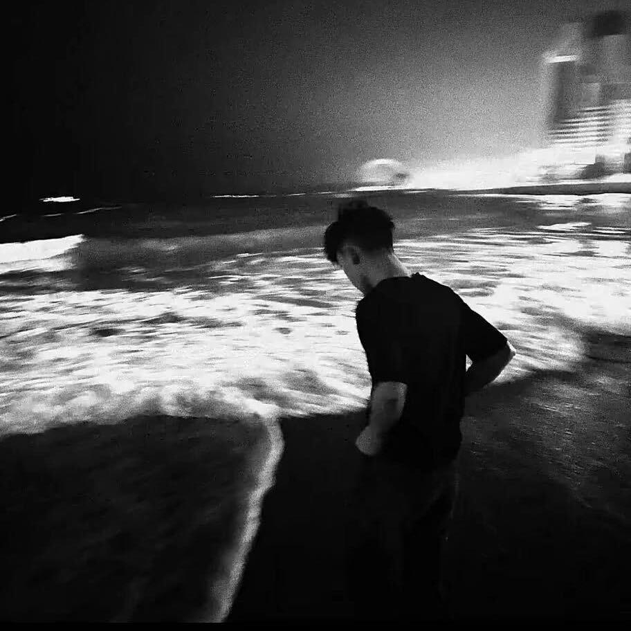 活着不玩不如去死