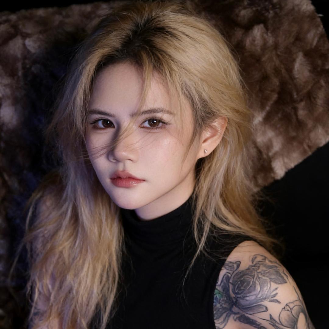 • 难遇阿雯 🌙