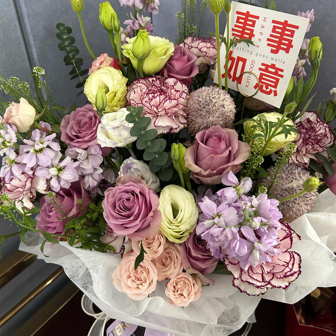 浅笑嫣然