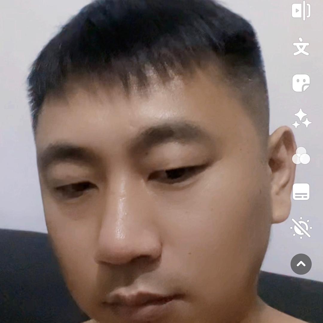 小伙挺Ok