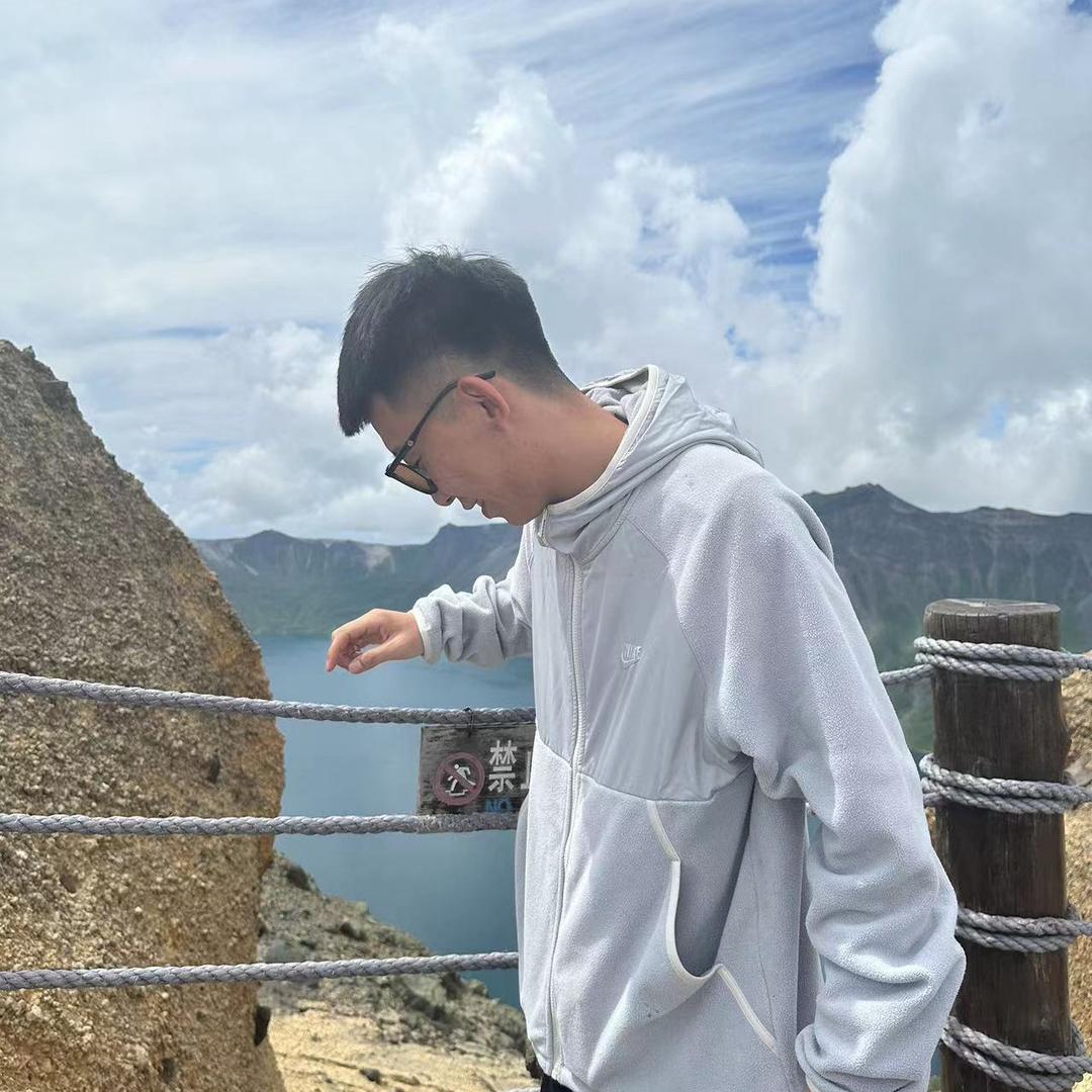 __小龙不喝酒 ！