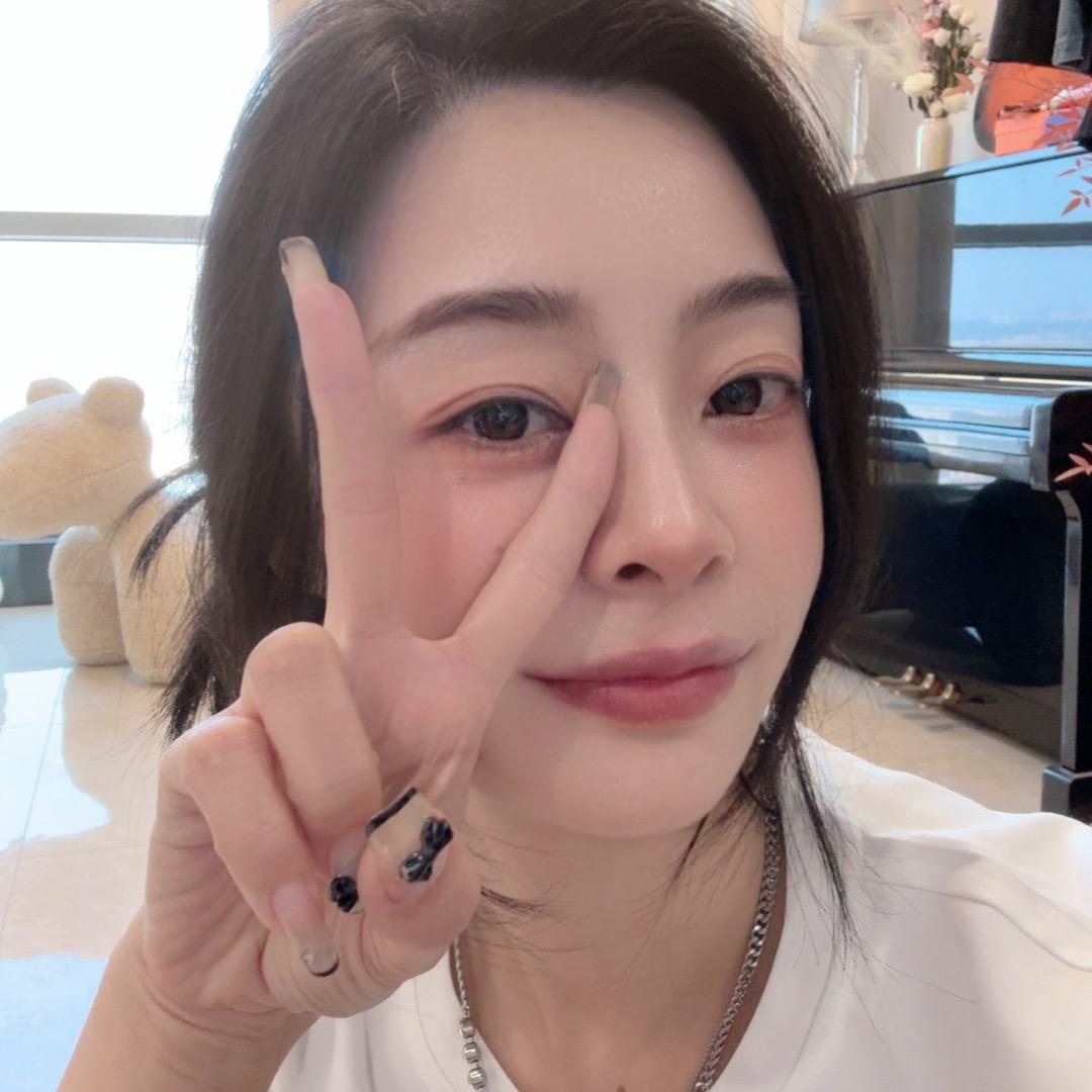 小小二姐-（梨形身材穿搭）