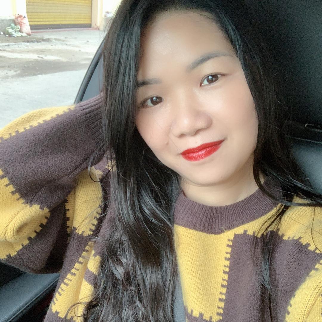 一个爱笑的女人