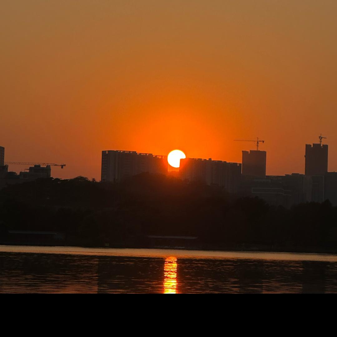 一天拒绝八个富婆。