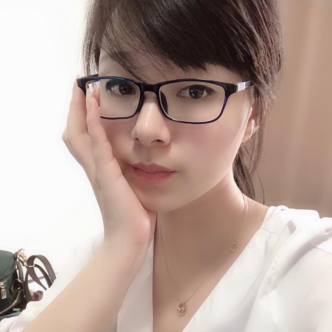 宝贝们的曹妈妈