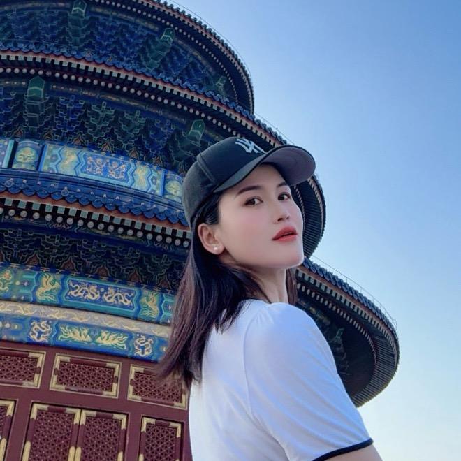 仟人精（卉颜）