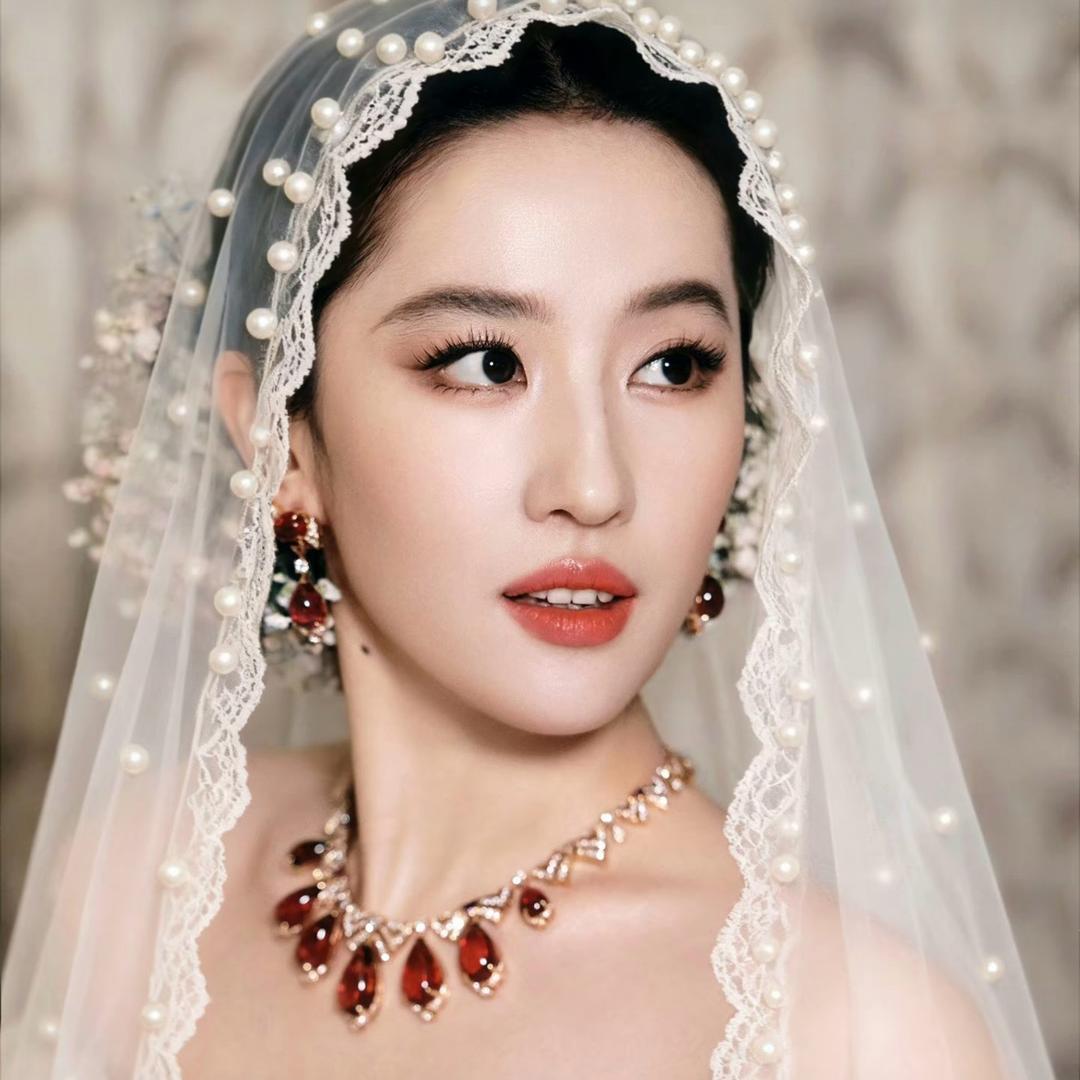 铁岭黛茜美妆 双双