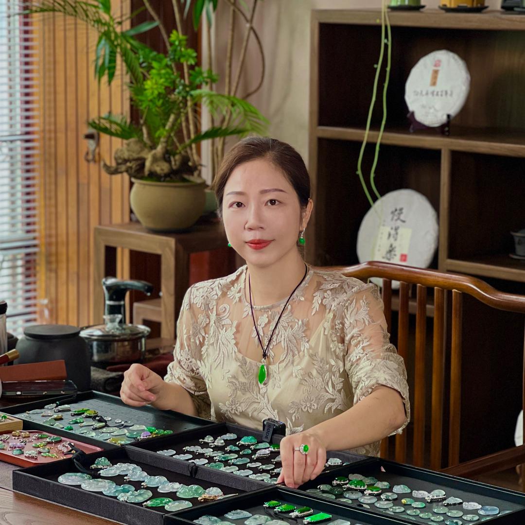 杨慕珠宝