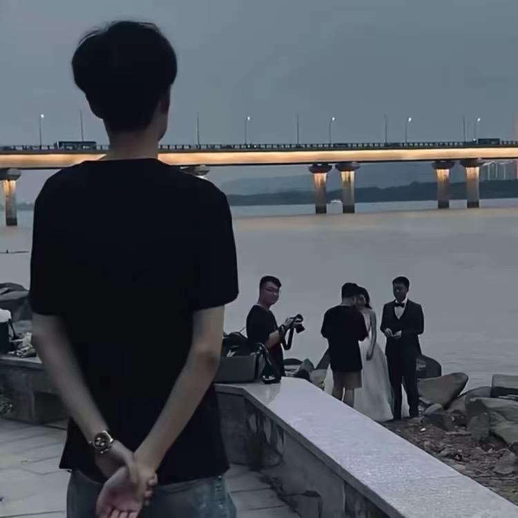 张百毅