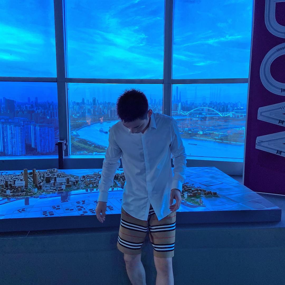 胡英俊