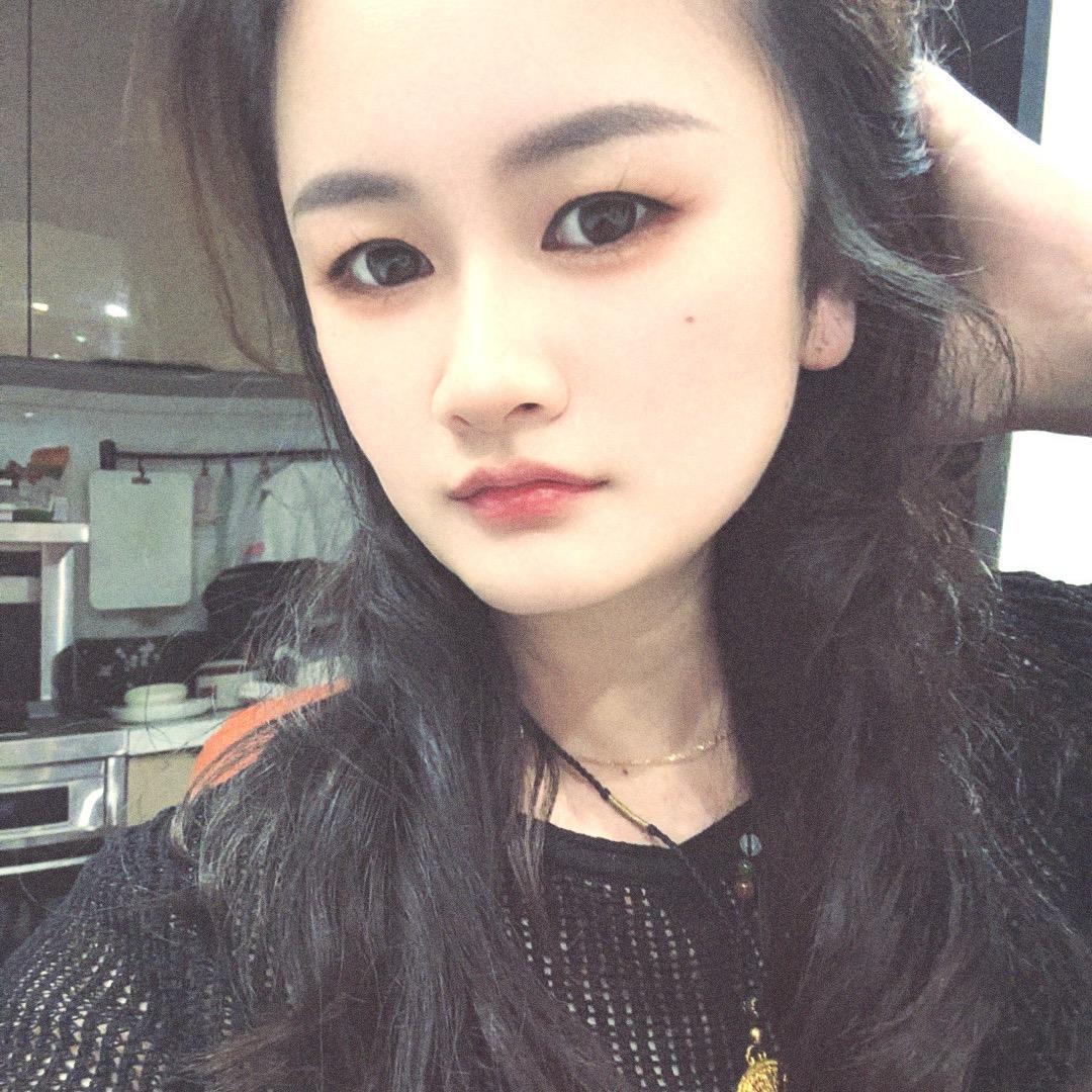 卖门窗的小姐姐💃应城潜龙门窗