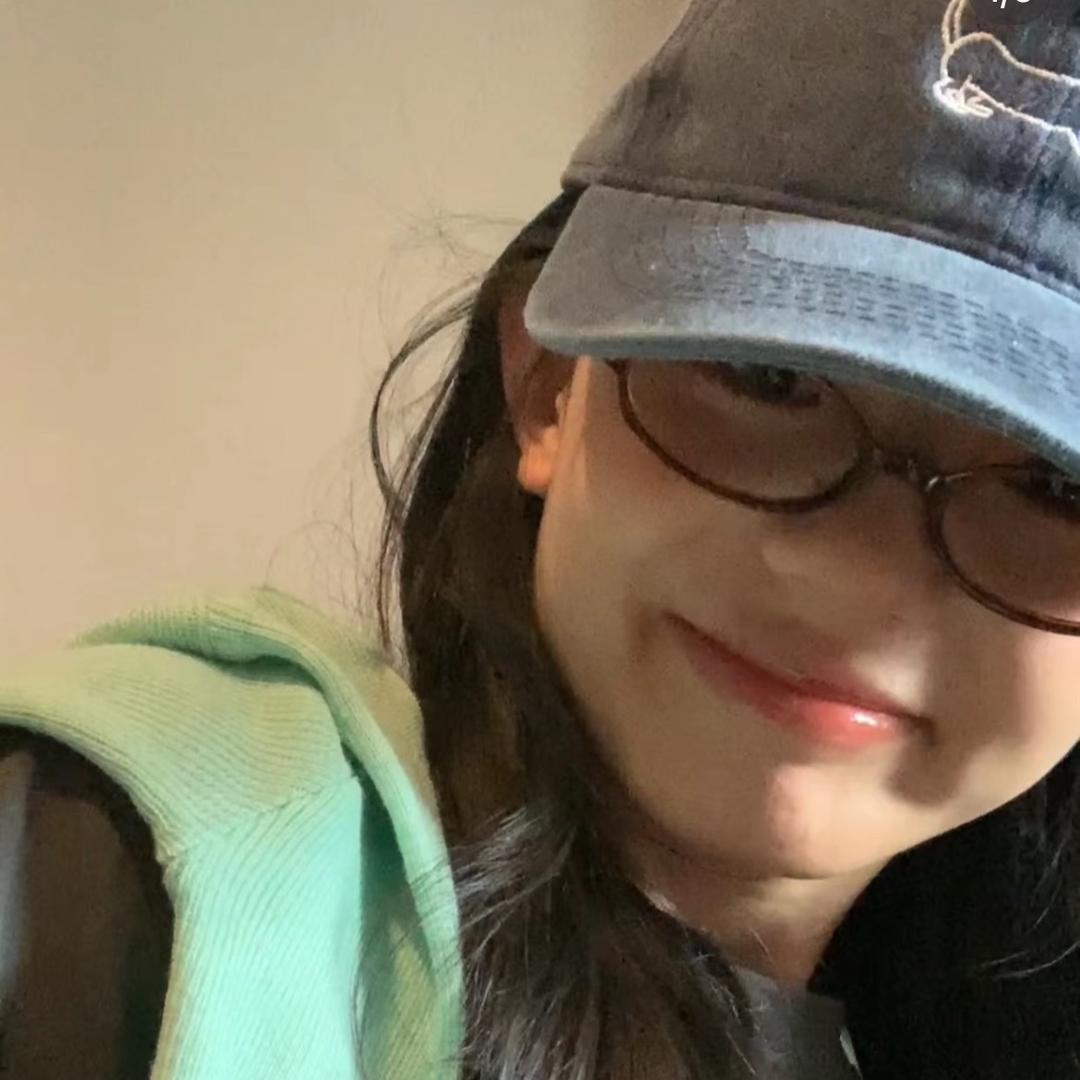 表妹是个贪吃鸠吖