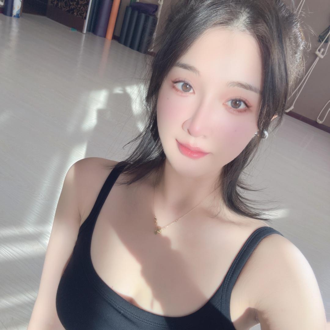 黄黄酱～