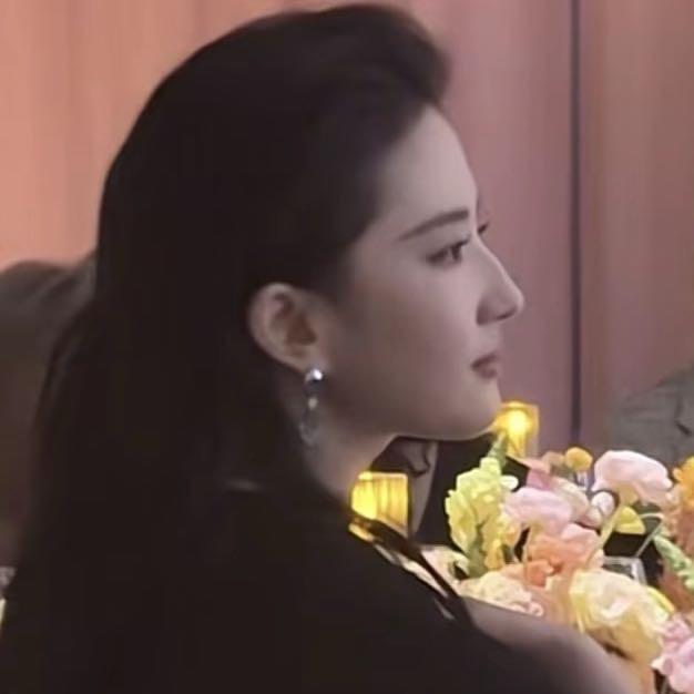 宫小姐ˡᵃʕ̯•͡˔•̯᷅