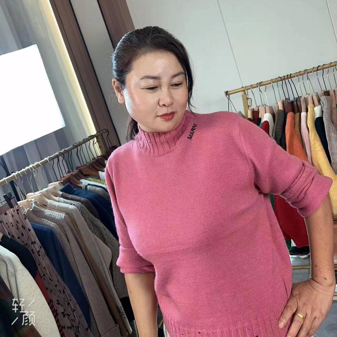 方城县蒙爱服装店
