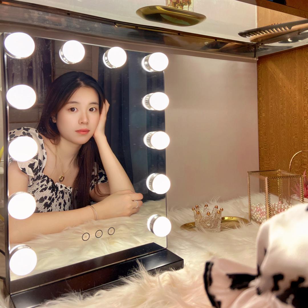 婉婷.
