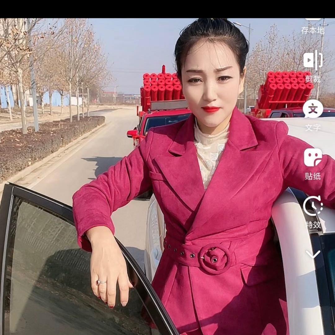 玲子女子车队队长
