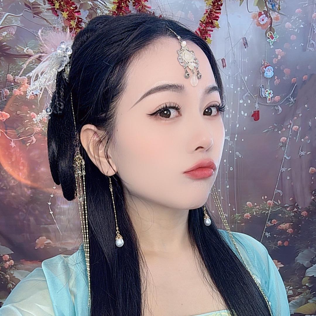 月下醉倾城。