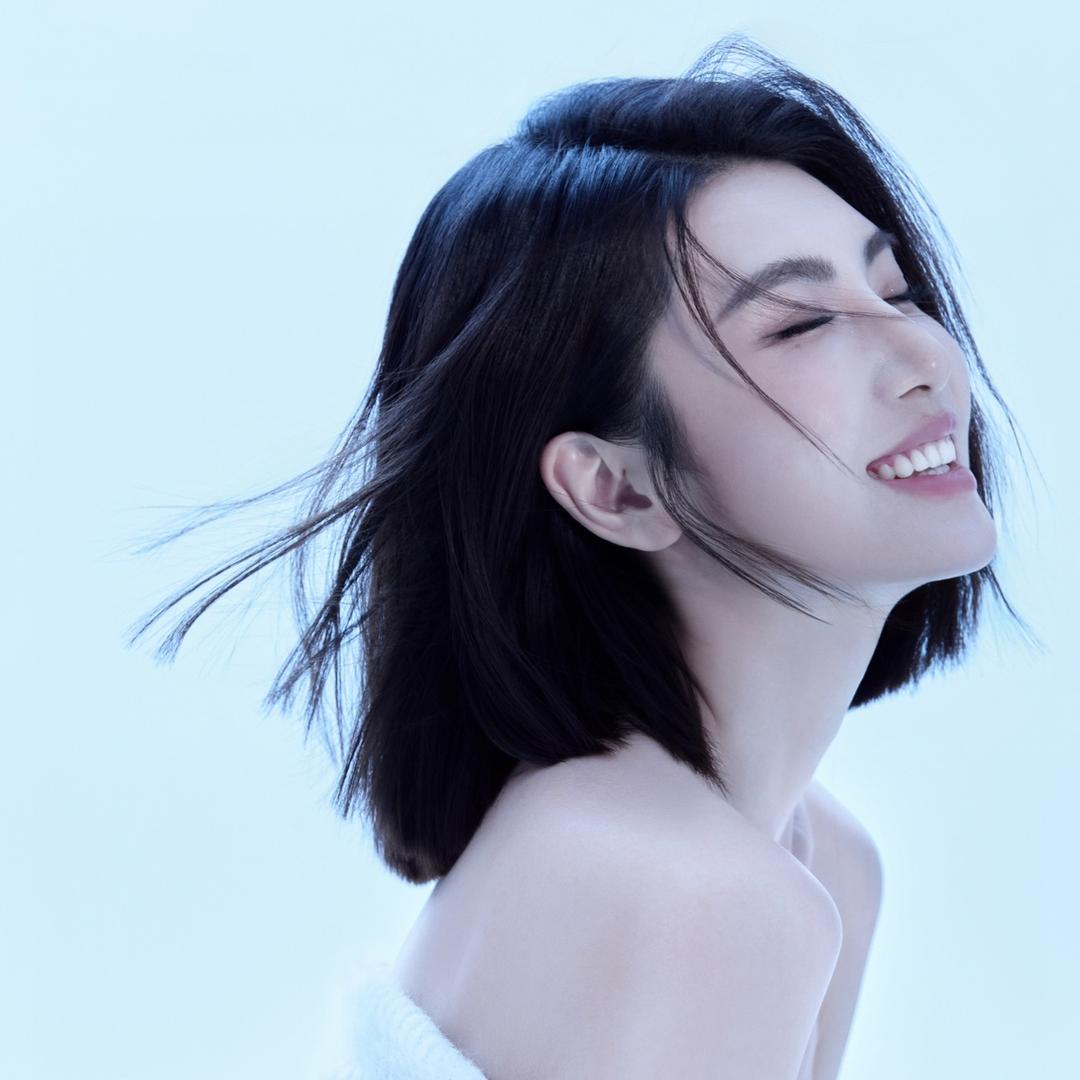 李虹。