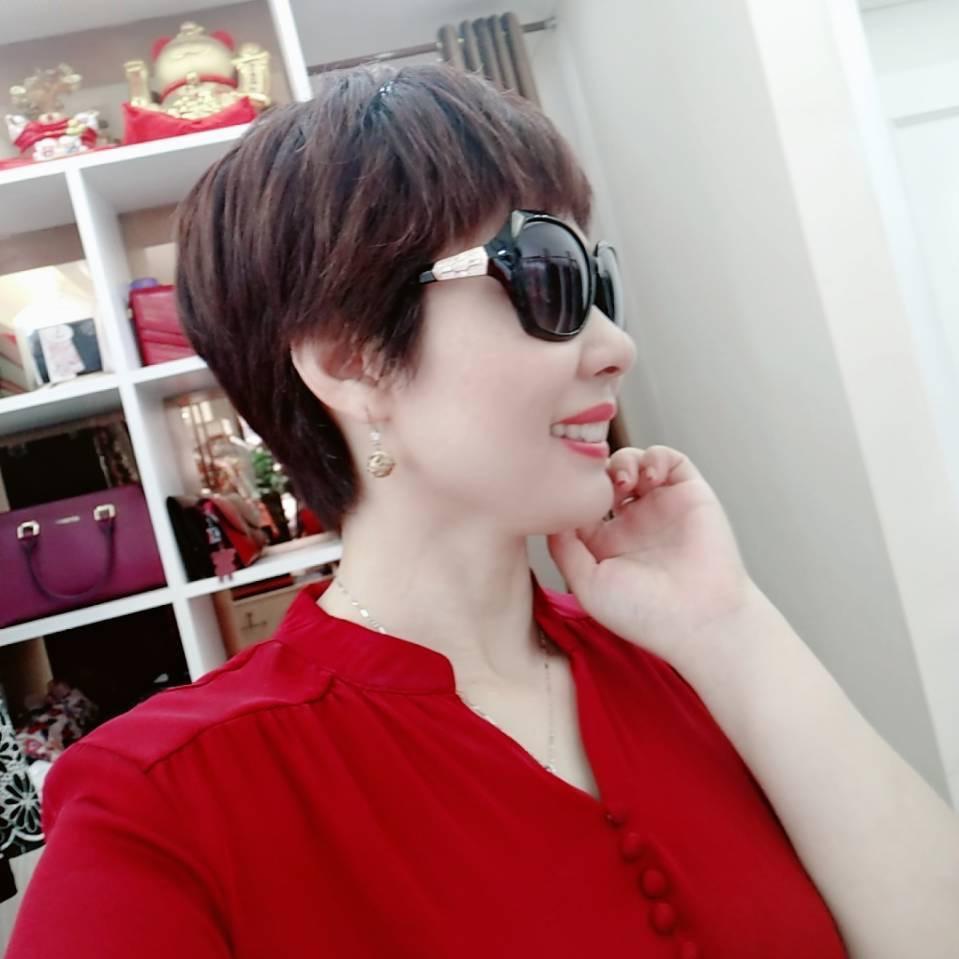 昆山市玉山镇雅鱼服饰店