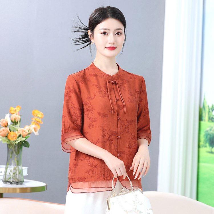 秦露服饰工厂店