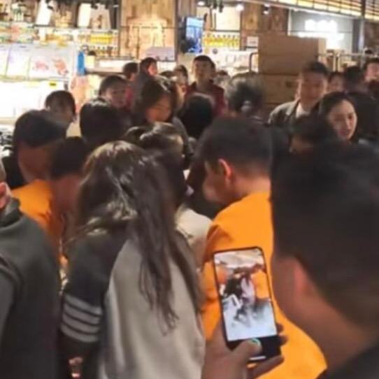 直播基地现场005