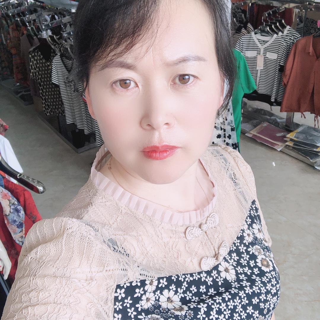 北孟金红服饰暖心向阳（拒绝连赞）